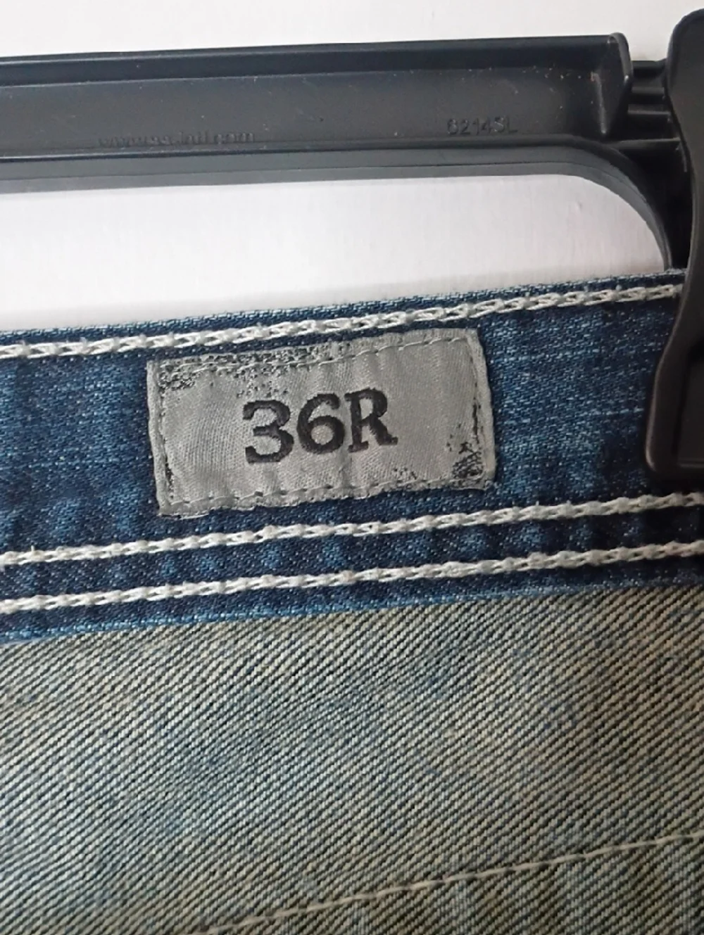 BKE Denim Tyler Jeans in Medium Blue mens 36 regular 36r